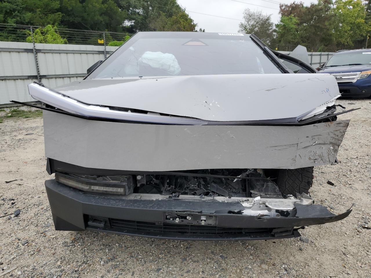 Tesla Cybertruck Image 6