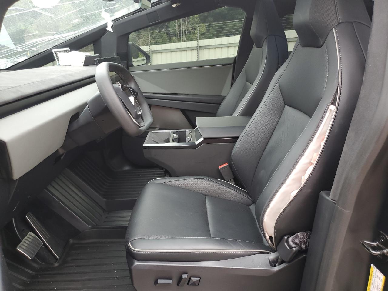 Tesla Cybertruck Image 4