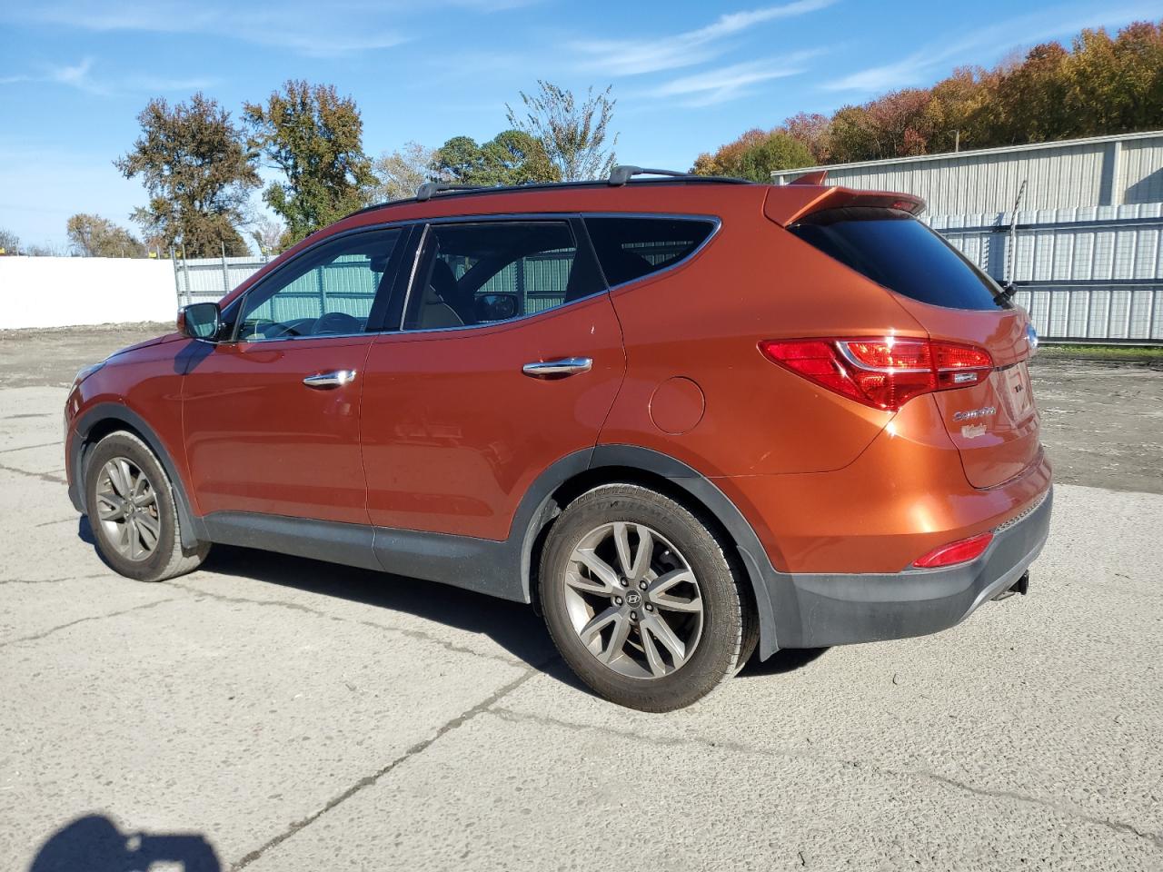 Hyundai SANTA FE Image 4