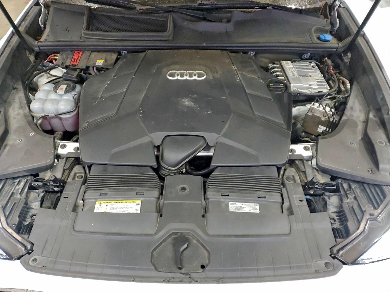 Audi Q8 Prestige Image 11