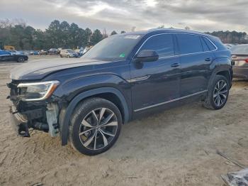  Salvage Volkswagen Atlas