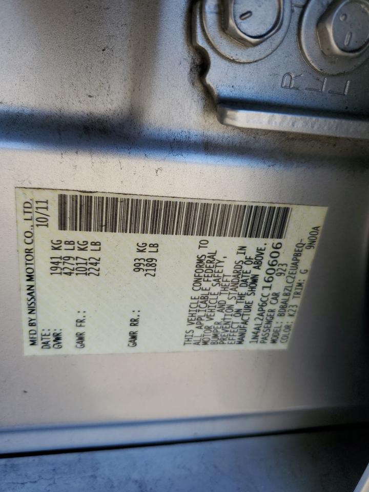 Nissan Altima Base Image 8