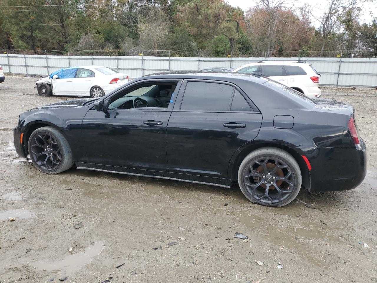 Chrysler 300 S Image 12