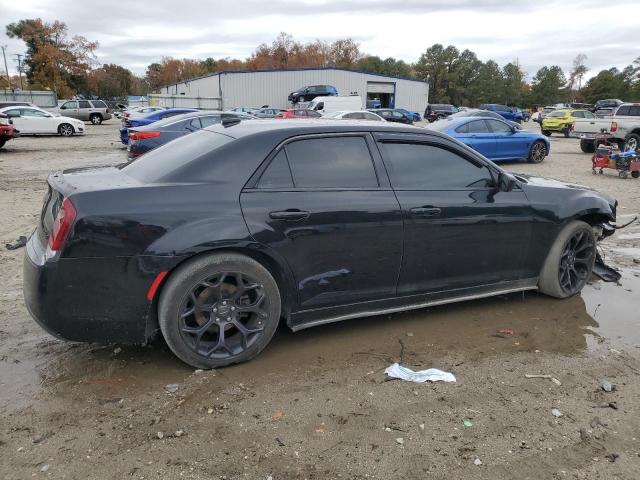 Chrysler 300 S Image 6