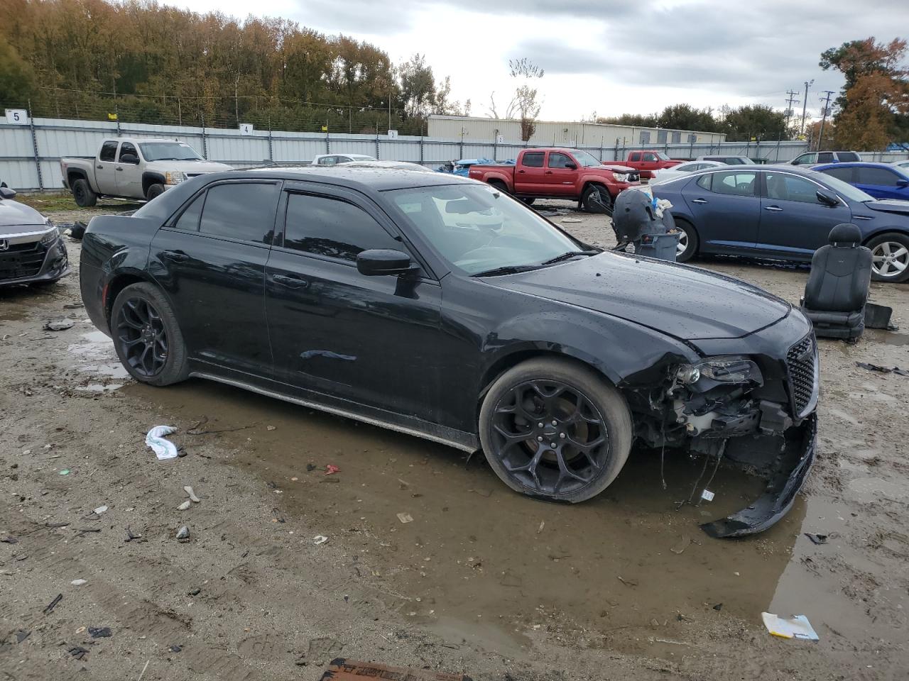 Chrysler 300 S Image 3