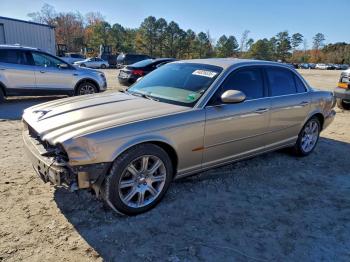  Salvage Jaguar Xj8