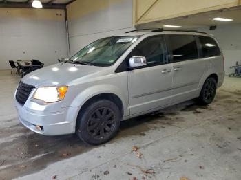  Salvage Chrysler Minivan