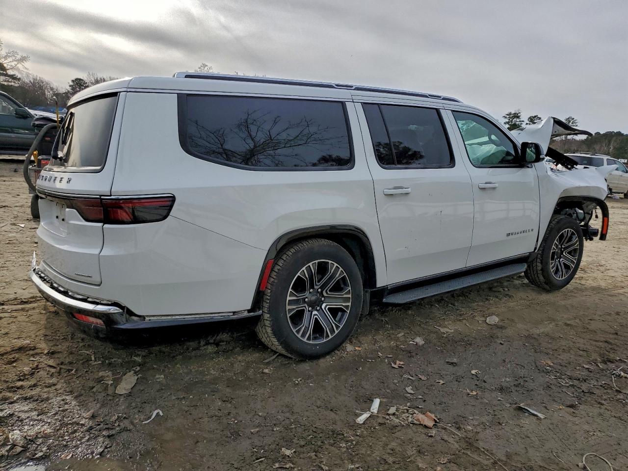 Jeep Wagoneer L Series Ii Image 2