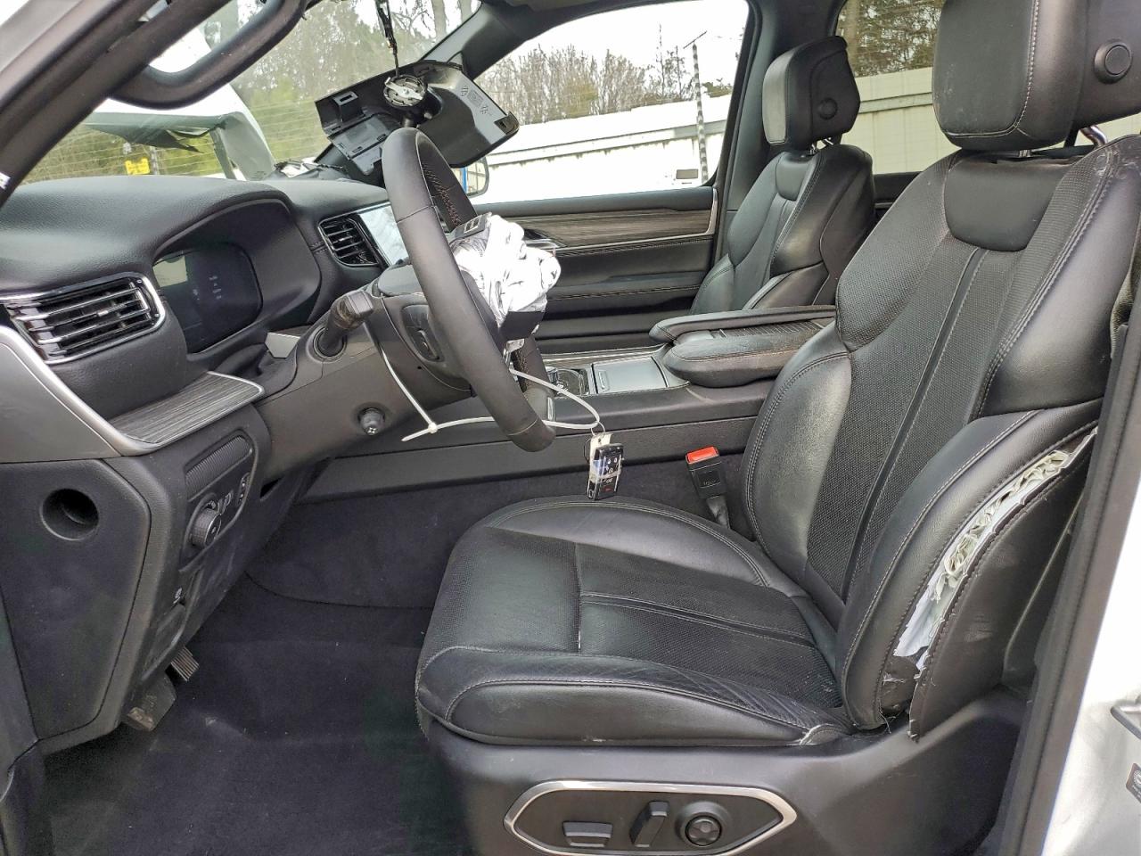 Jeep Wagoneer L Series Ii Image 5