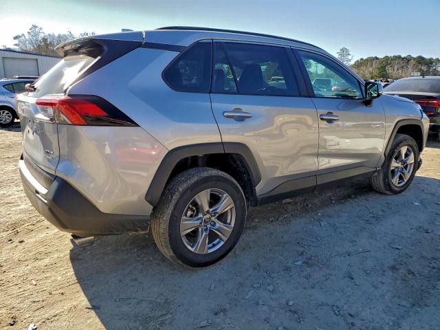 Toyota RAV4 Xle Image 10