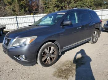  Salvage Nissan Pathfinder