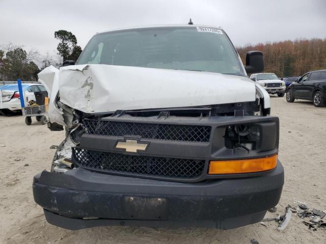 Chevrolet Express Image 4