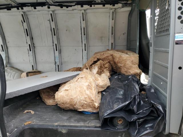 Chevrolet Express Image 7