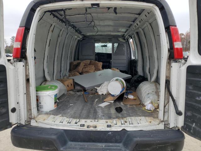 Chevrolet Express Image 11