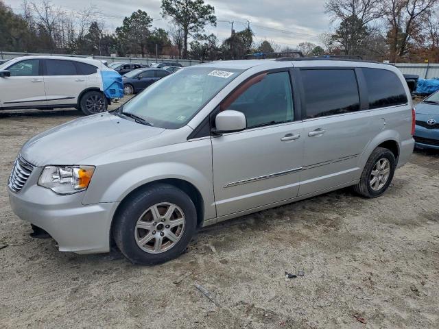  Salvage Chrysler Minivan