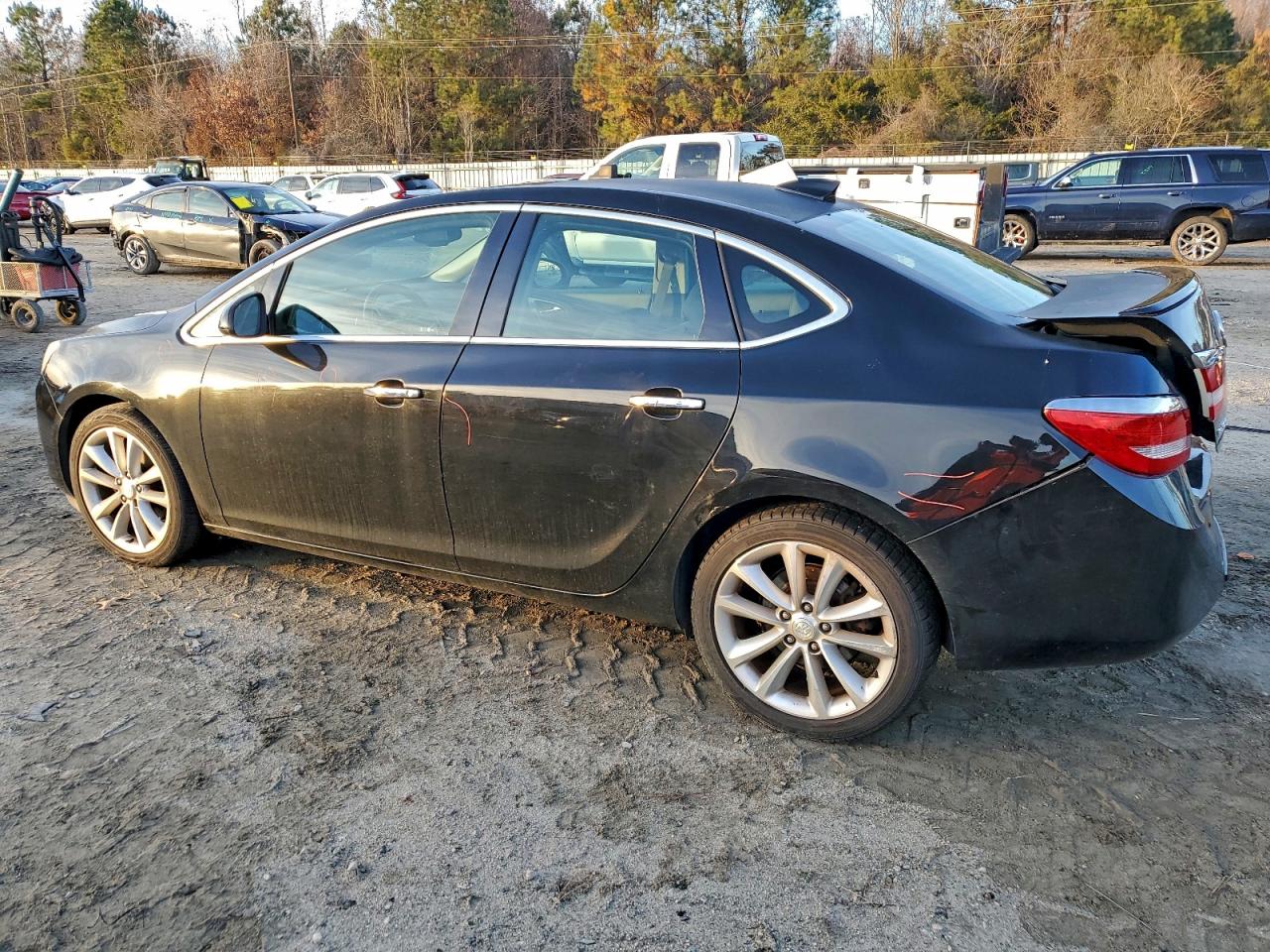 Buick Verano Image 11