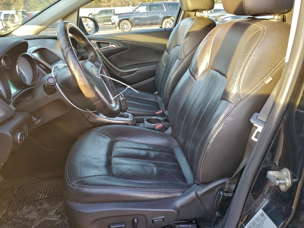 Buick Verano Image 2