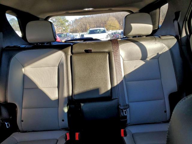 Chevrolet Equinox Premier Image 3