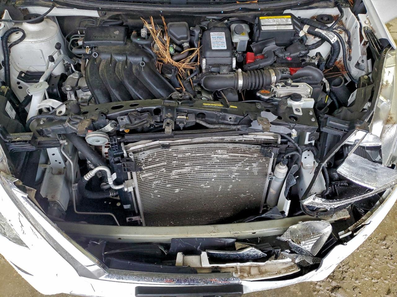 Nissan Versa S Image 8