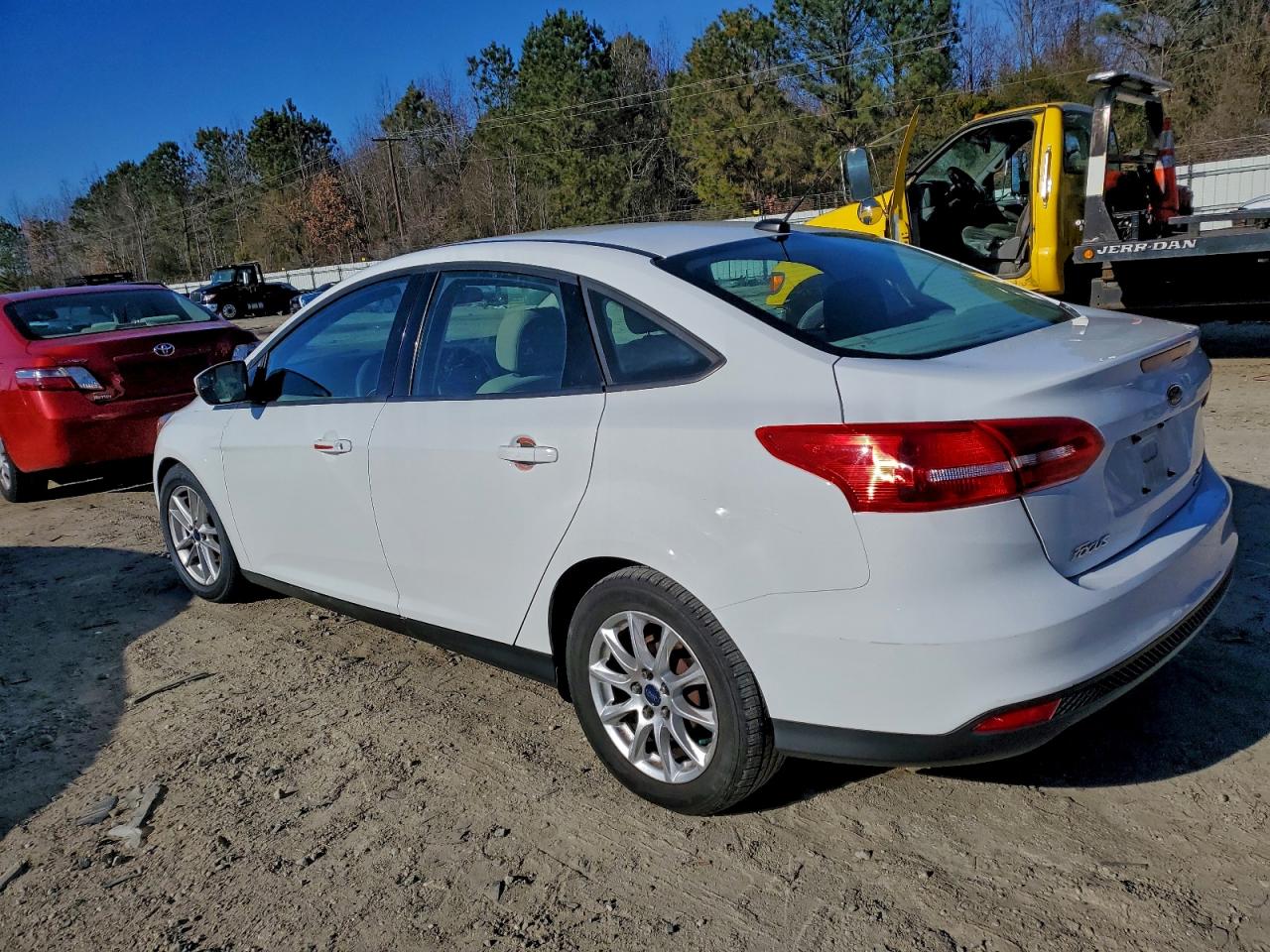 Ford Focus Se Image 11