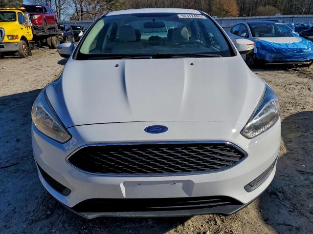 Ford Focus Se Image 7