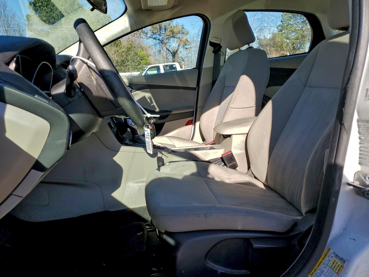 Ford Focus Se Image 4