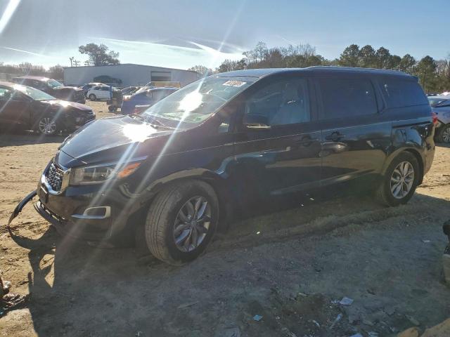  Salvage Kia Sedona