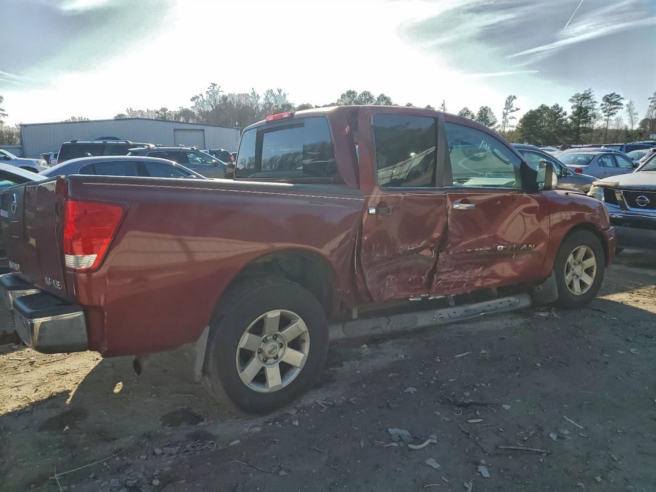 Nissan Titan Xe Image 7