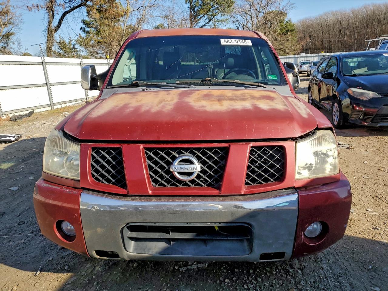 Nissan Titan Xe Image 2