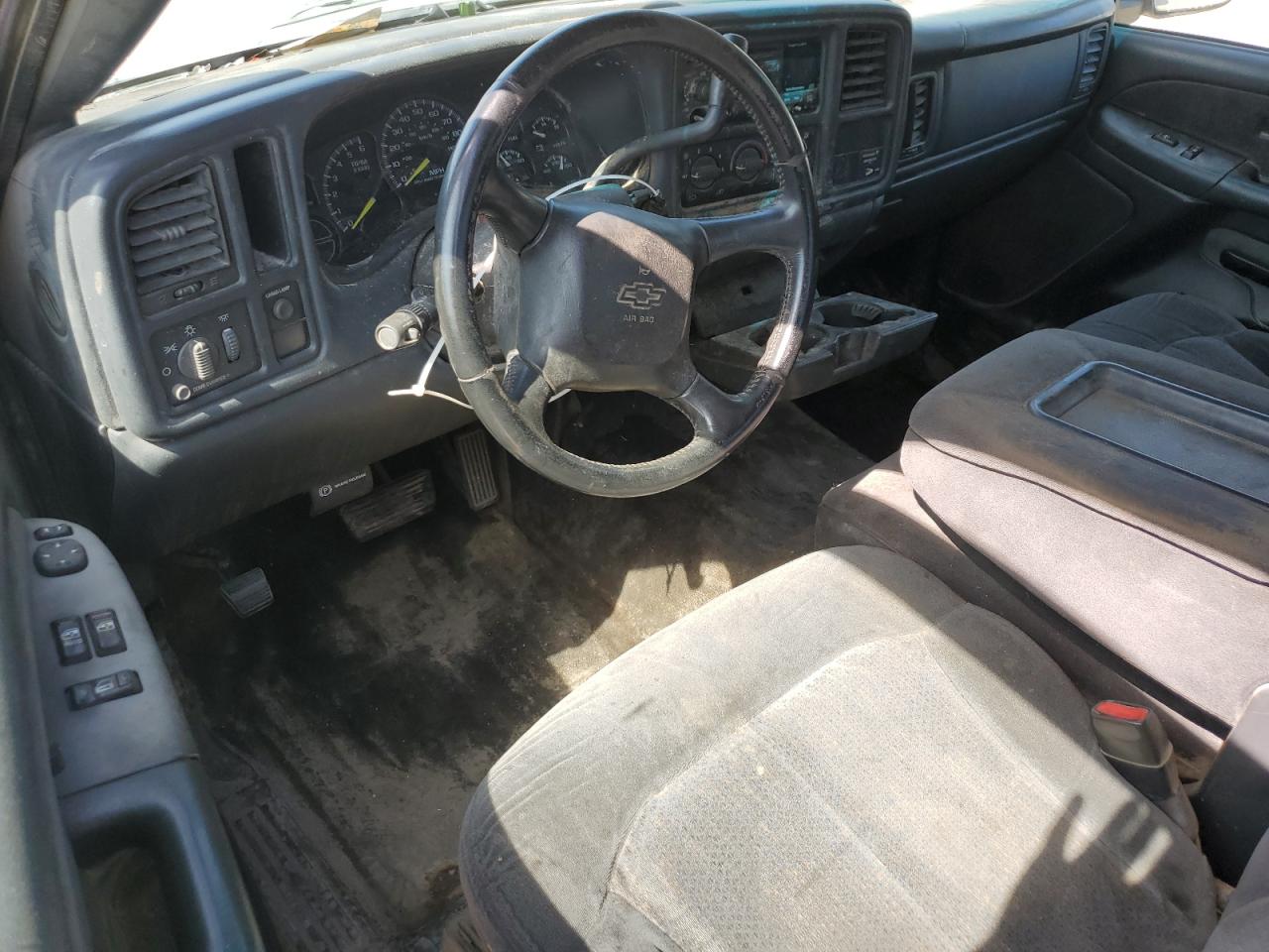 Chevrolet Silverado C1500 Image 10