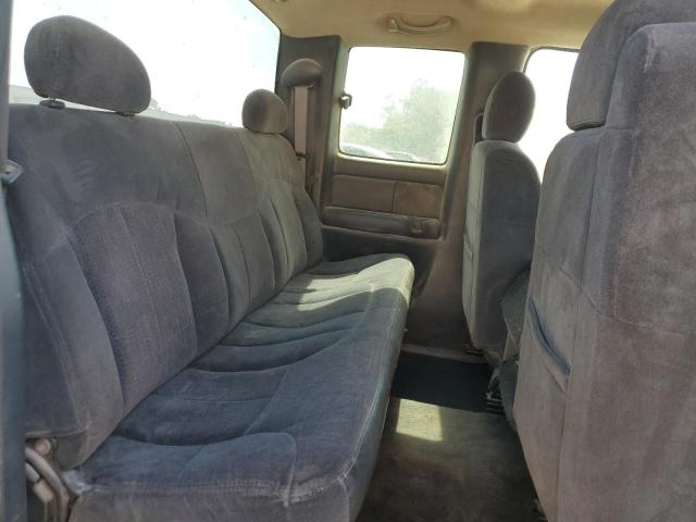 Chevrolet Silverado C1500 Image 2