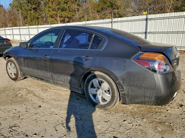 Nissan Altima 2.5 Image 2