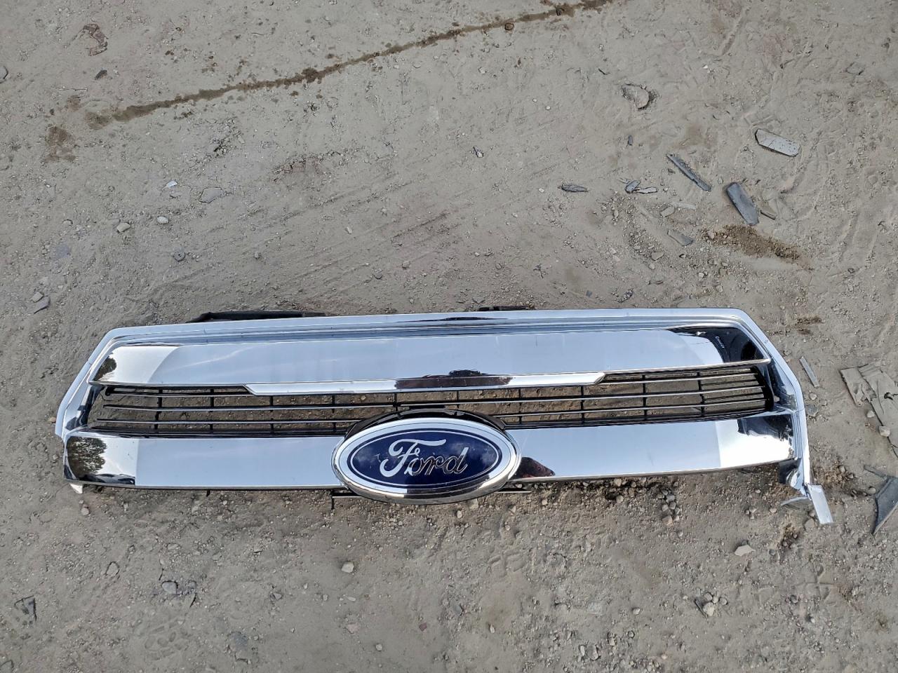 Ford F-150 Supercrew Image 7