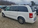 Chrysler Minivan Touring Image 2