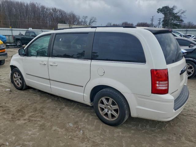 Chrysler Minivan Touring Image 2