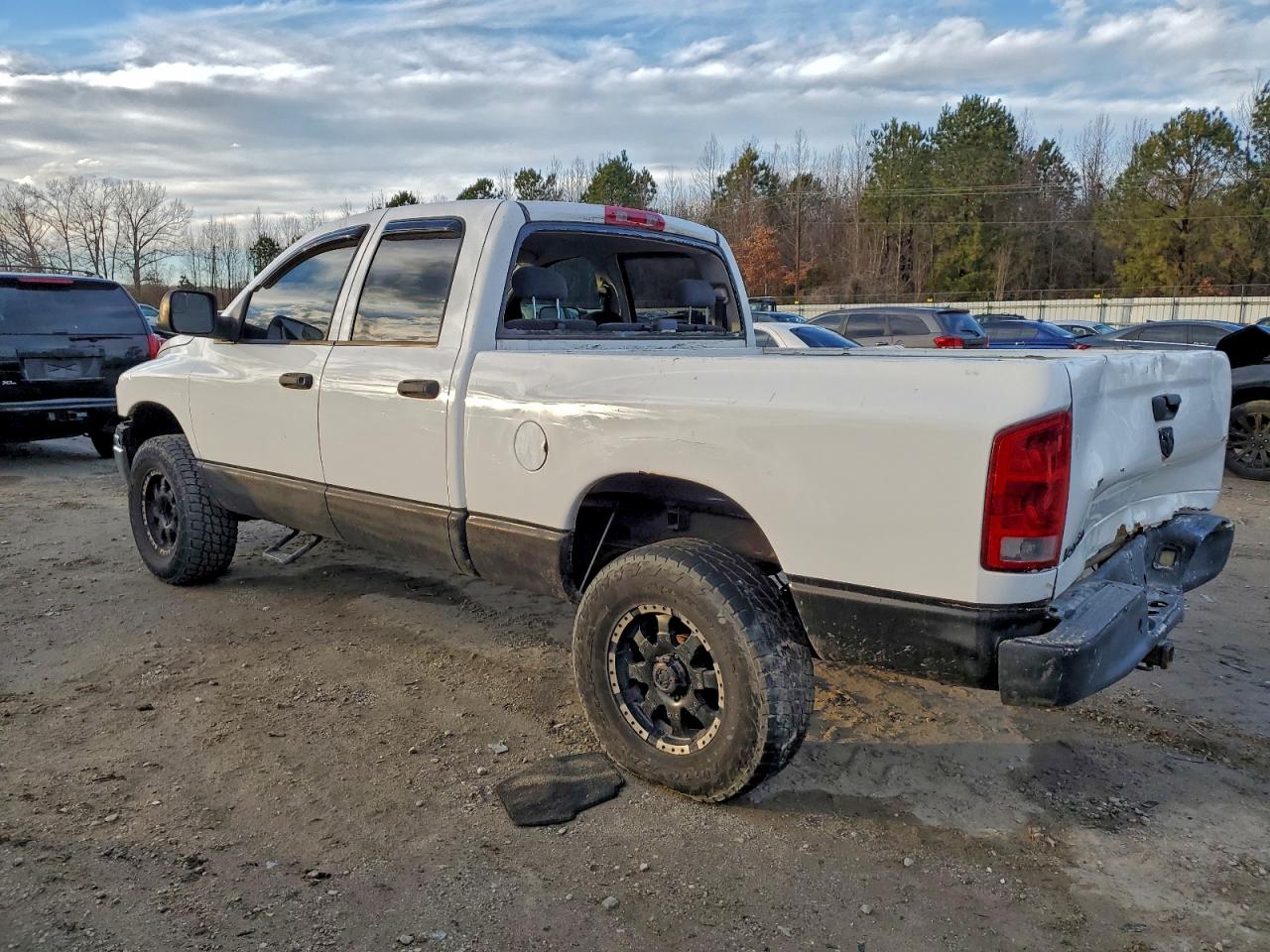 Dodge Ram 1500 St Image 9