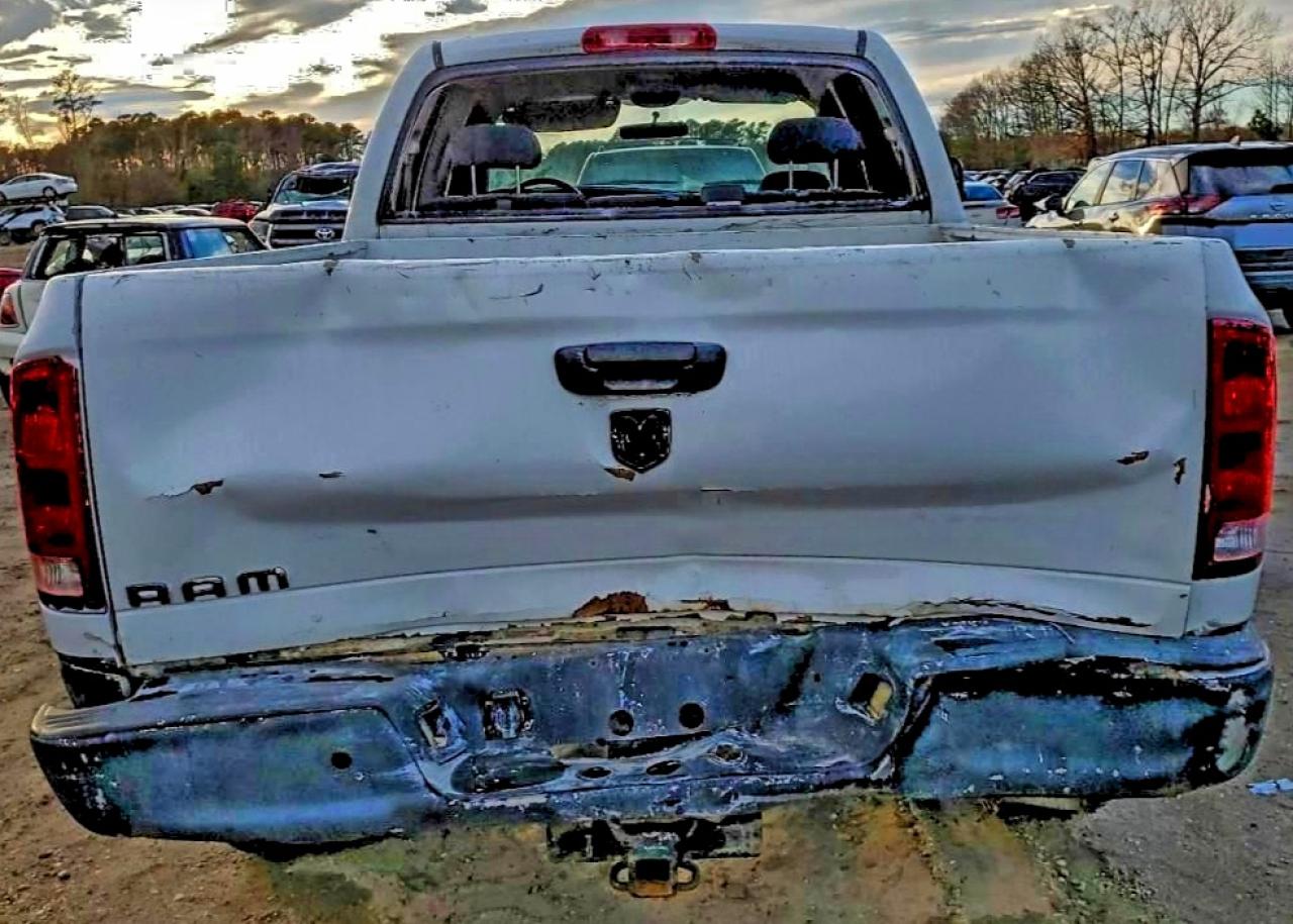 Dodge Ram 1500 St Image 4