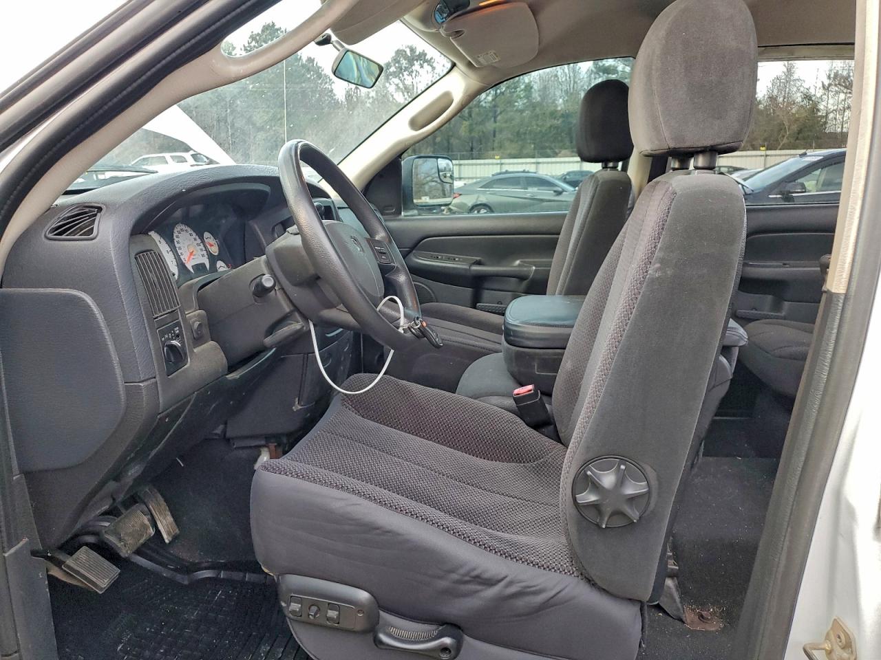 Dodge Ram 1500 St Image 3