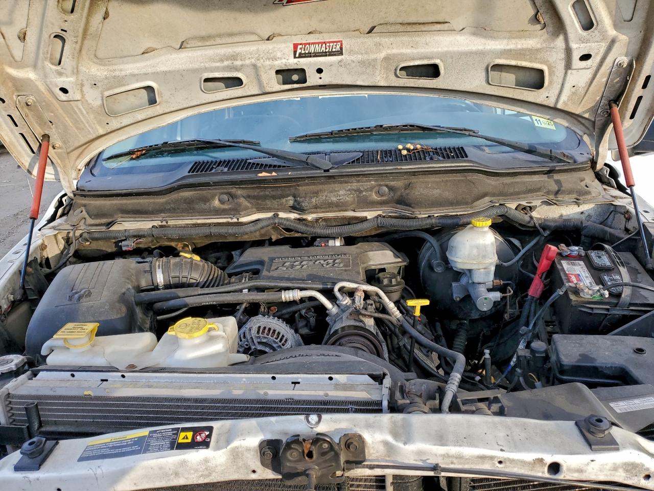 Dodge Ram 1500 St Image 8