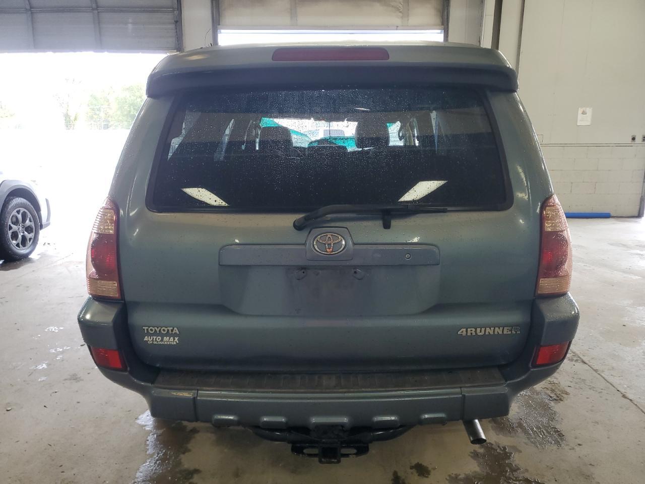 Toyota 4Runner Limited Image 9