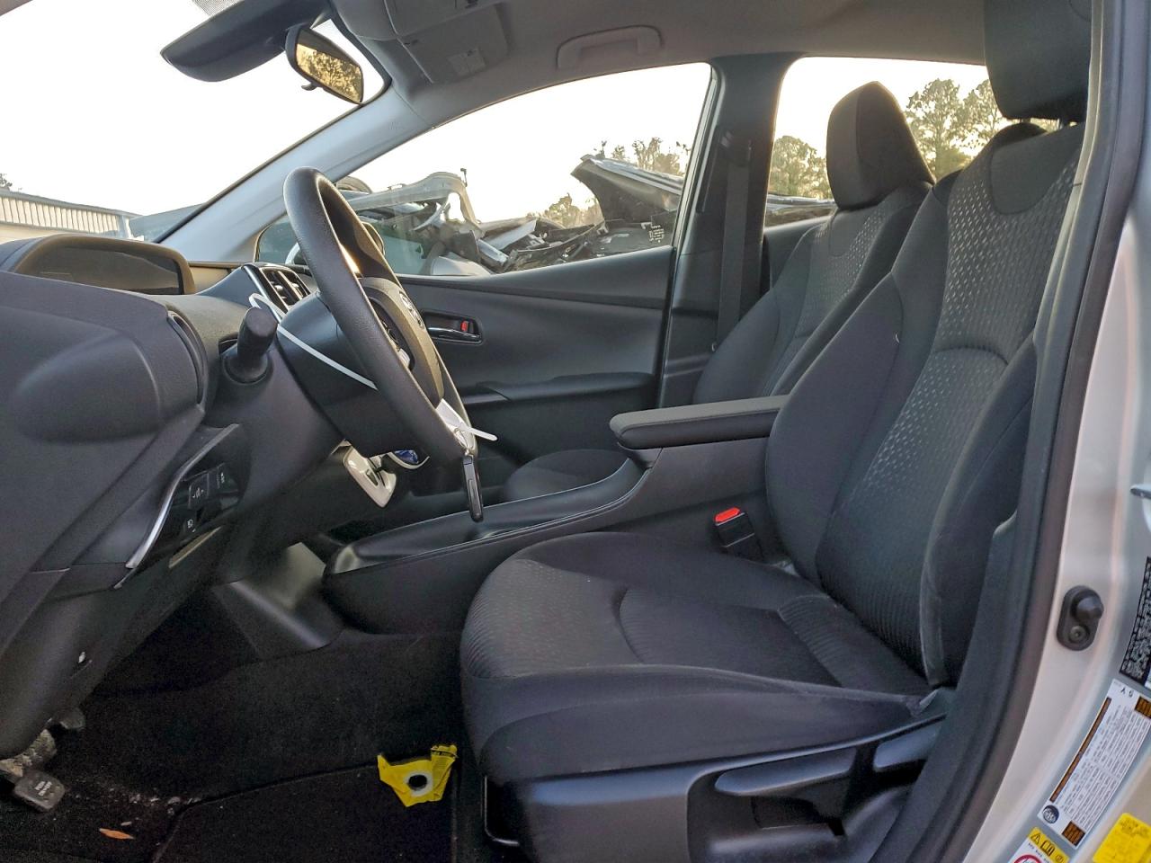 Toyota Prius Image 6