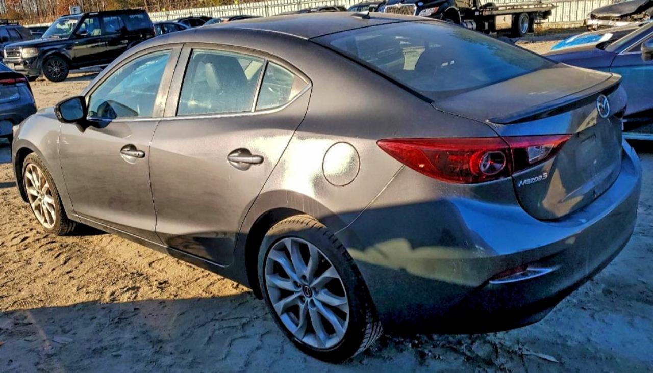 Mazda 3 Touring Image 2