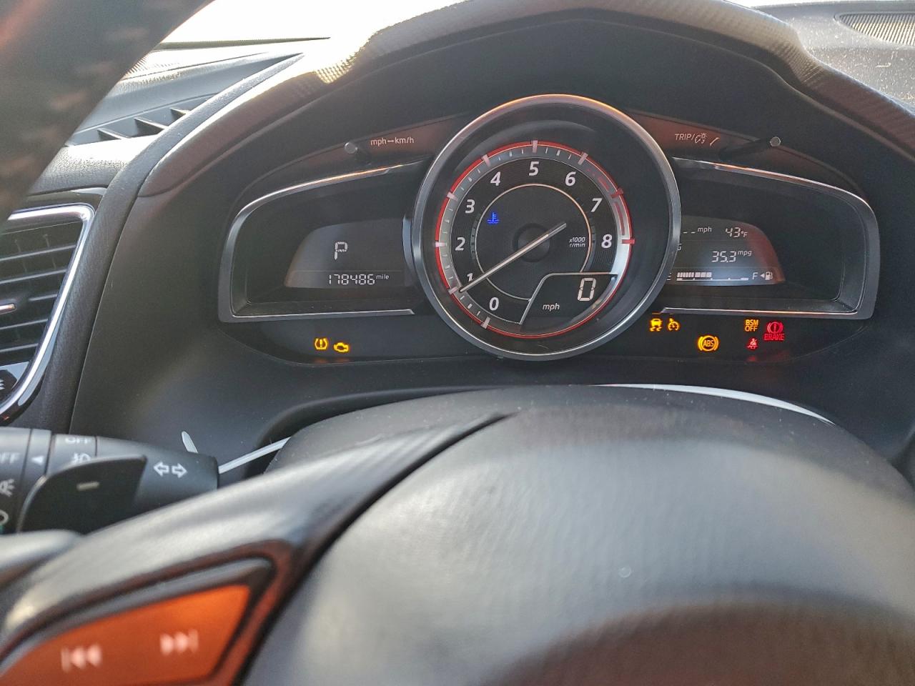 Mazda 3 Touring Image 9