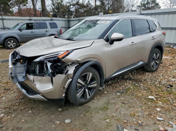  Salvage Nissan Rogue