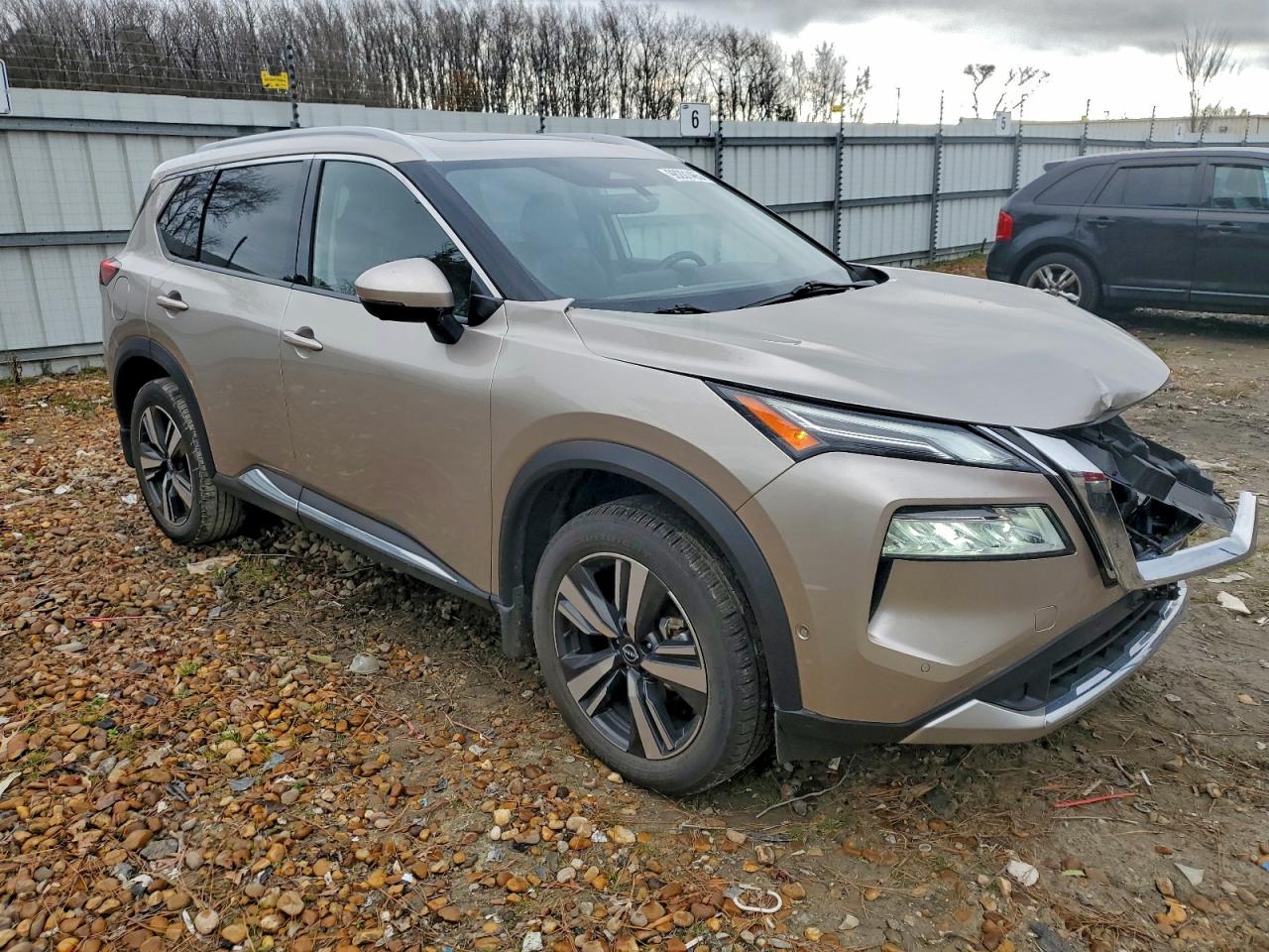 Nissan Rogue Platinum Image 5