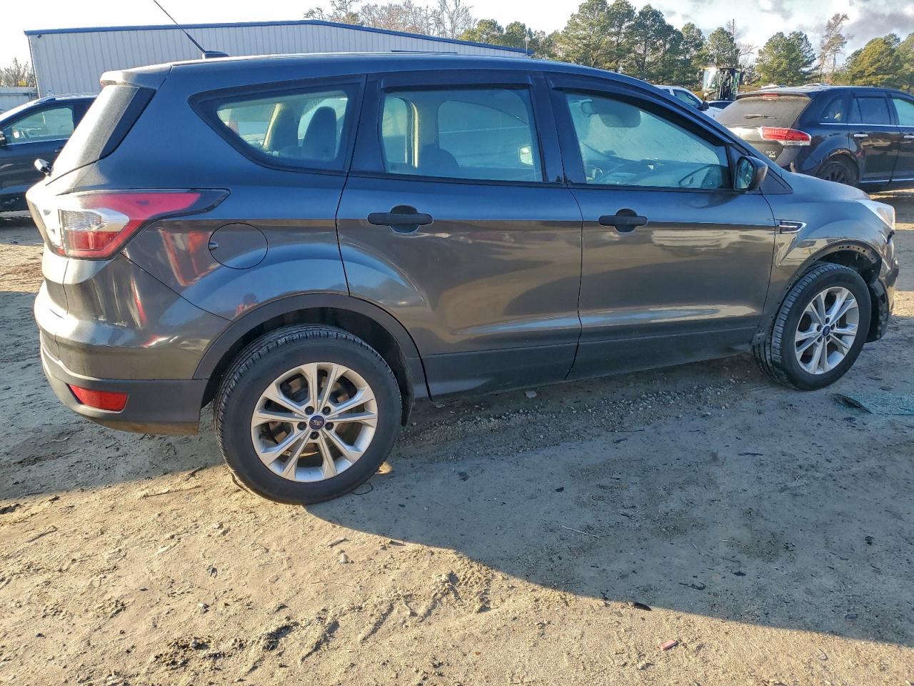 Ford Escape S Image 5