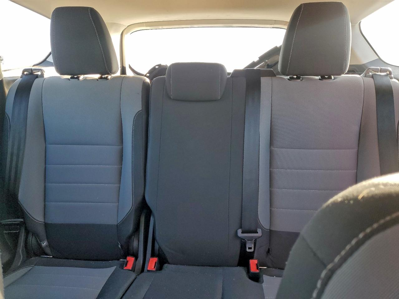 Ford Escape S Image 8