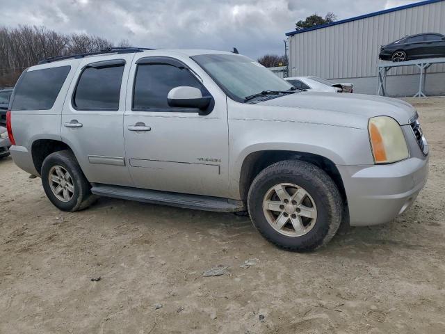 GMC Yukon Sle Image 3