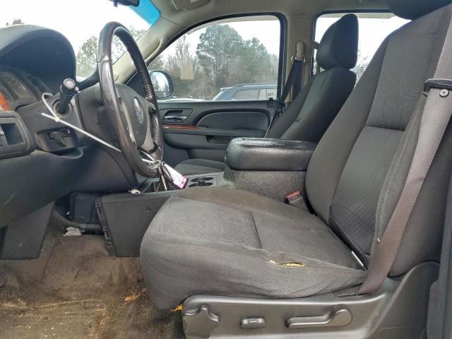 GMC Yukon Sle Image 9