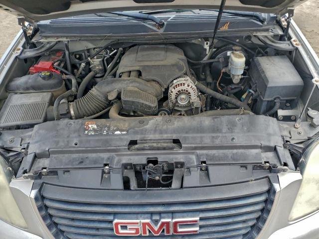GMC Yukon Sle Image 8